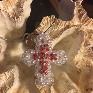 3D cross of beads,
